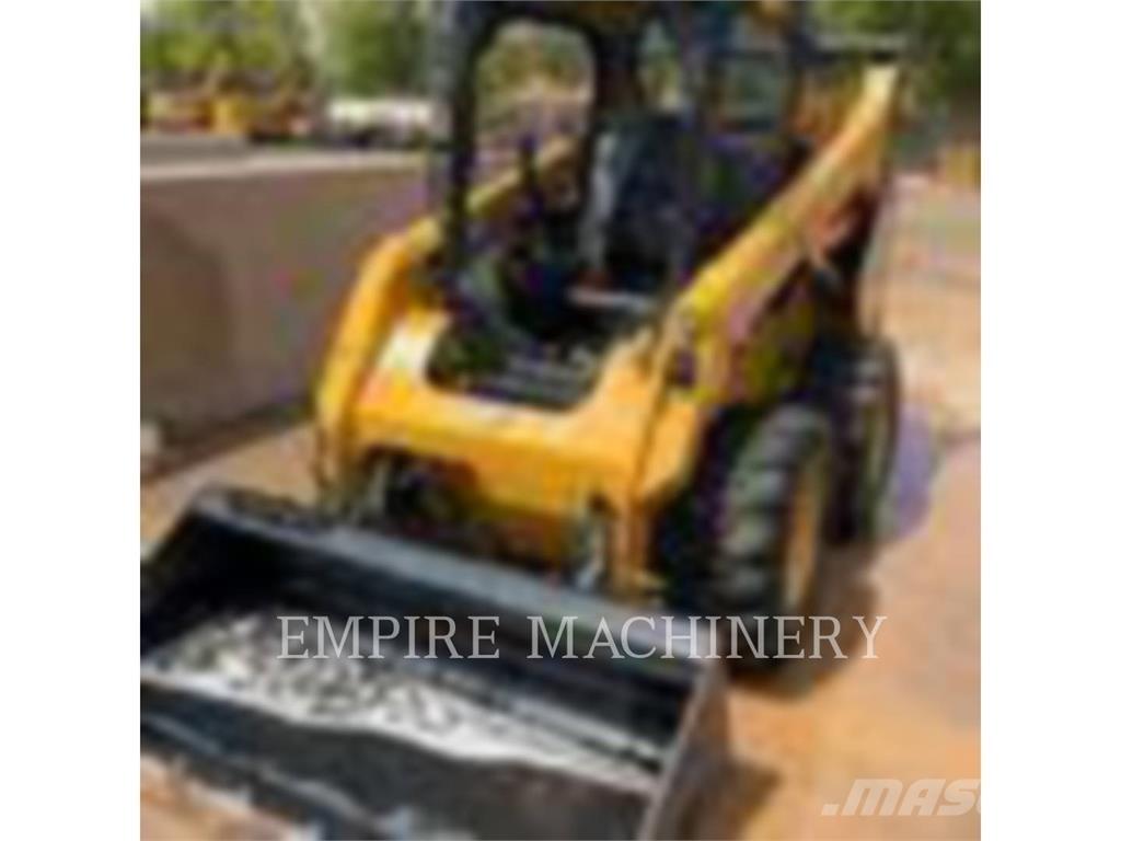 CAT 242D3 HF Skid steer mini utovarivači
