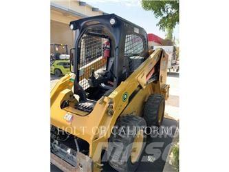 CAT 246 HF Skid steer mini utovarivači