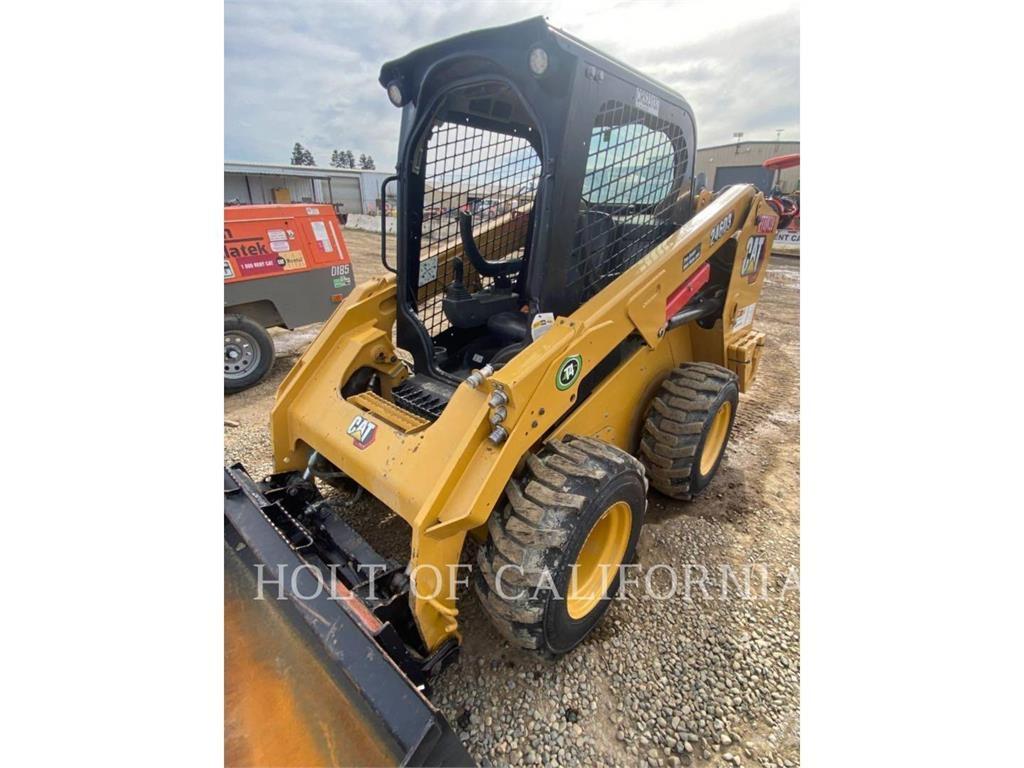 CAT 246 HF Skid steer mini utovarivači