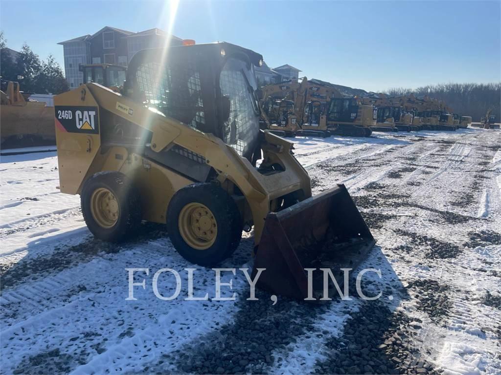 CAT 246D Skid steer mini utovarivači
