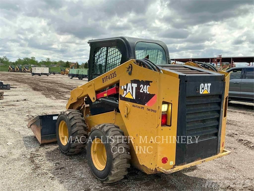 CAT 246D Skid steer mini utovarivači