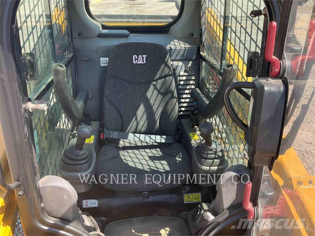 CAT 246D Skid steer mini utovarivači