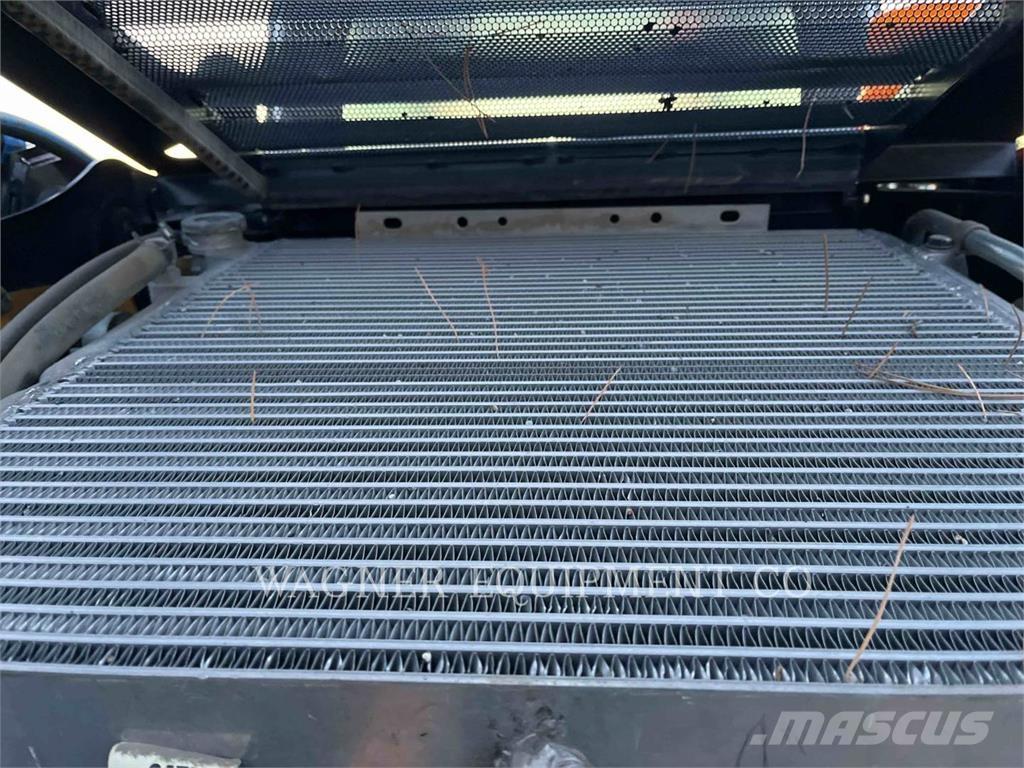 CAT 246D Skid steer mini utovarivači