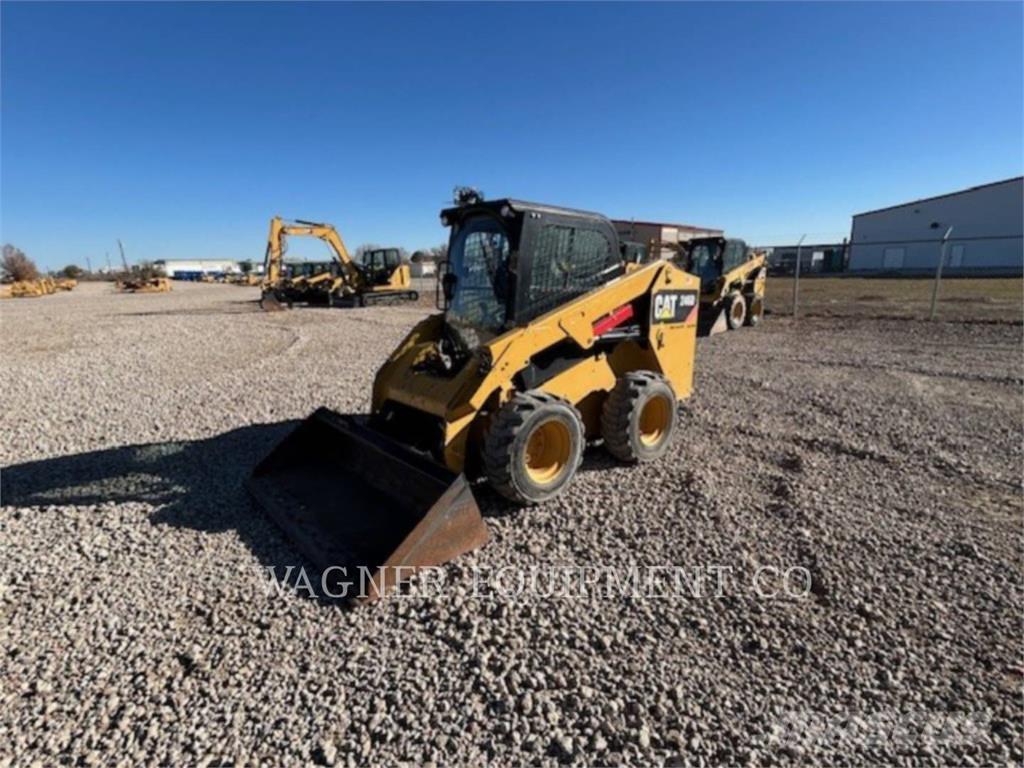 CAT 246D Skid steer mini utovarivači