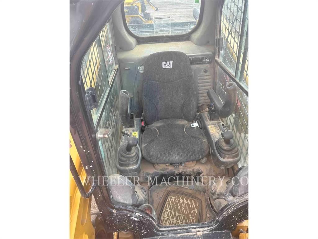 CAT 246D C3-H2 Skid steer mini utovarivači