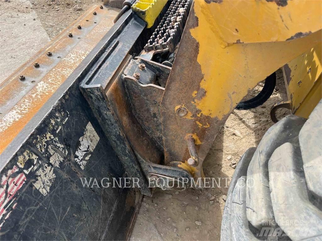 CAT 246D HF Skid steer mini utovarivači