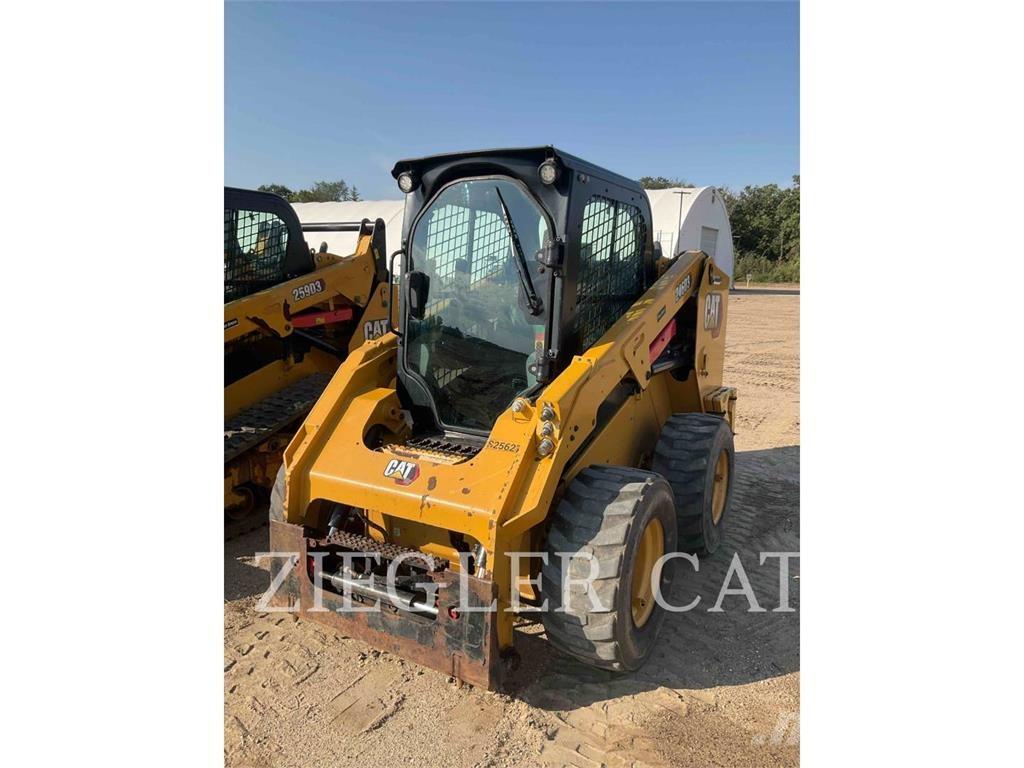 CAT 246D3 Skid steer mini utovarivači