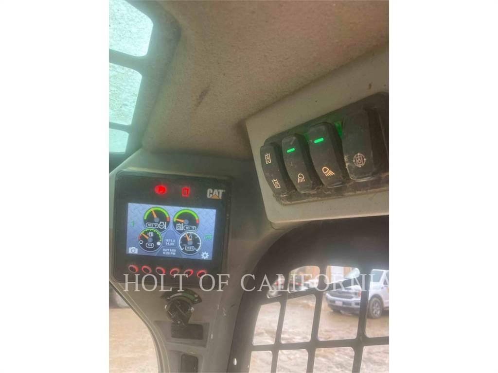 CAT 246D3 HF Skid steer mini utovarivači