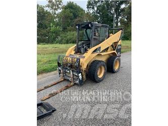 CAT 252 Skid steer mini utovarivači