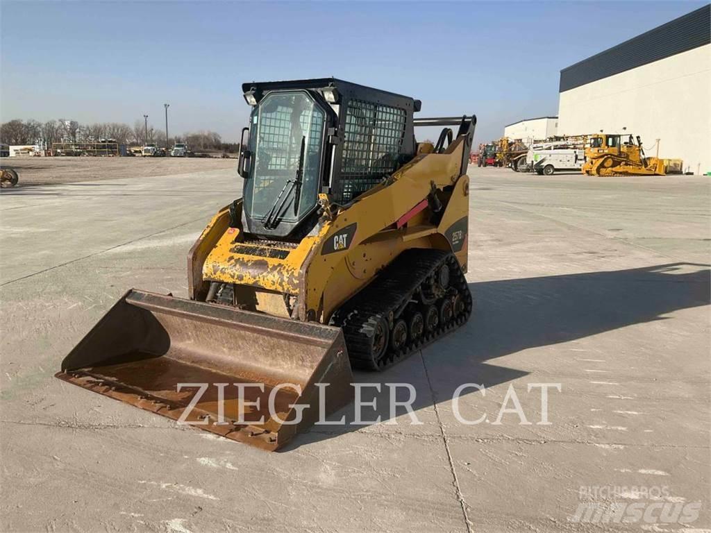 CAT 257B3 Utovarivaču guseničara
