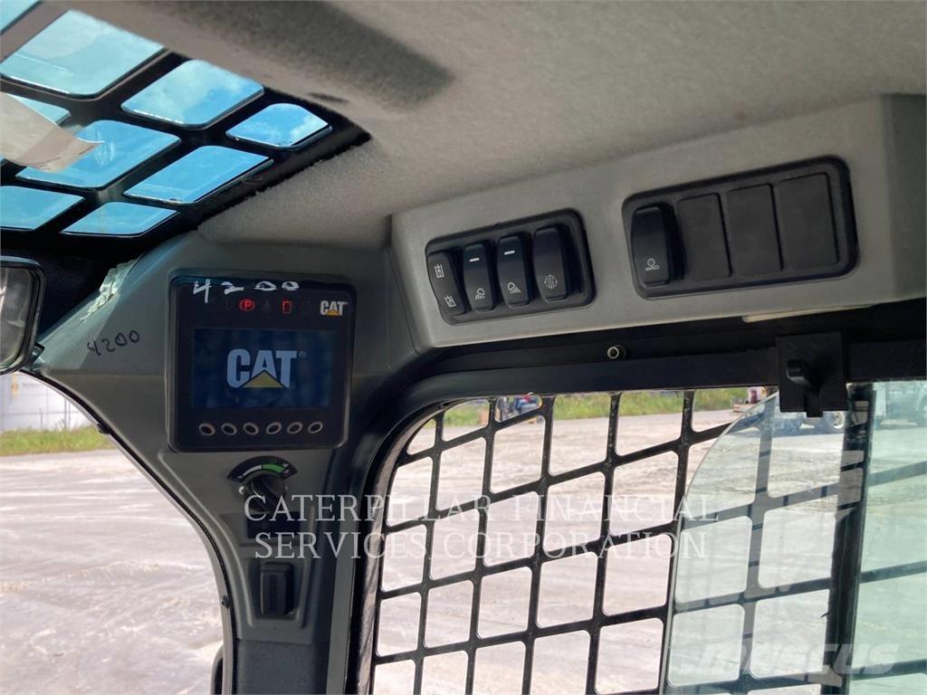 CAT 259D3 Utovarivaču guseničara