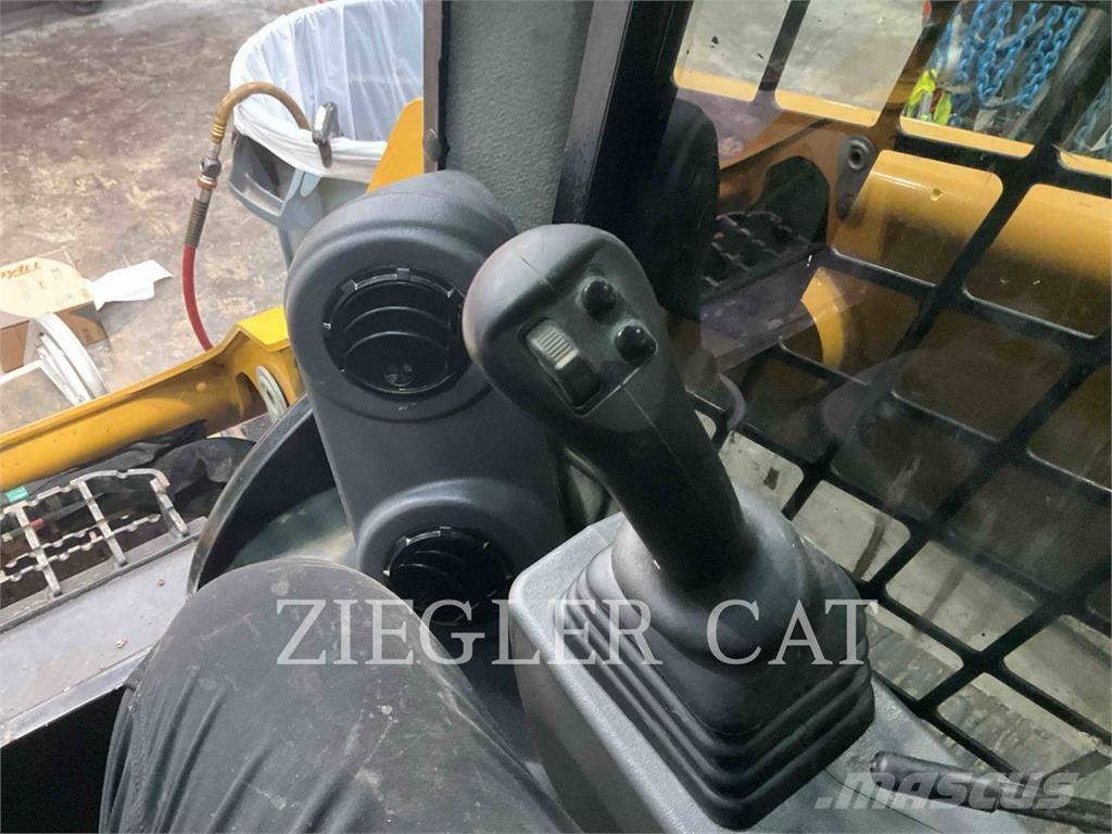 CAT 259D3 Utovarivaču guseničara