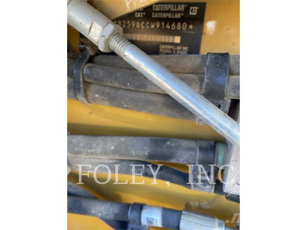 CAT 259D3 Utovarivaču guseničara