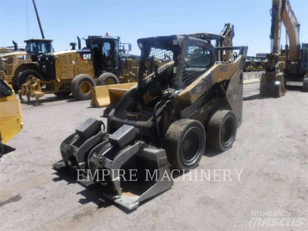 CAT 262C XPS Skid steer mini utovarivači