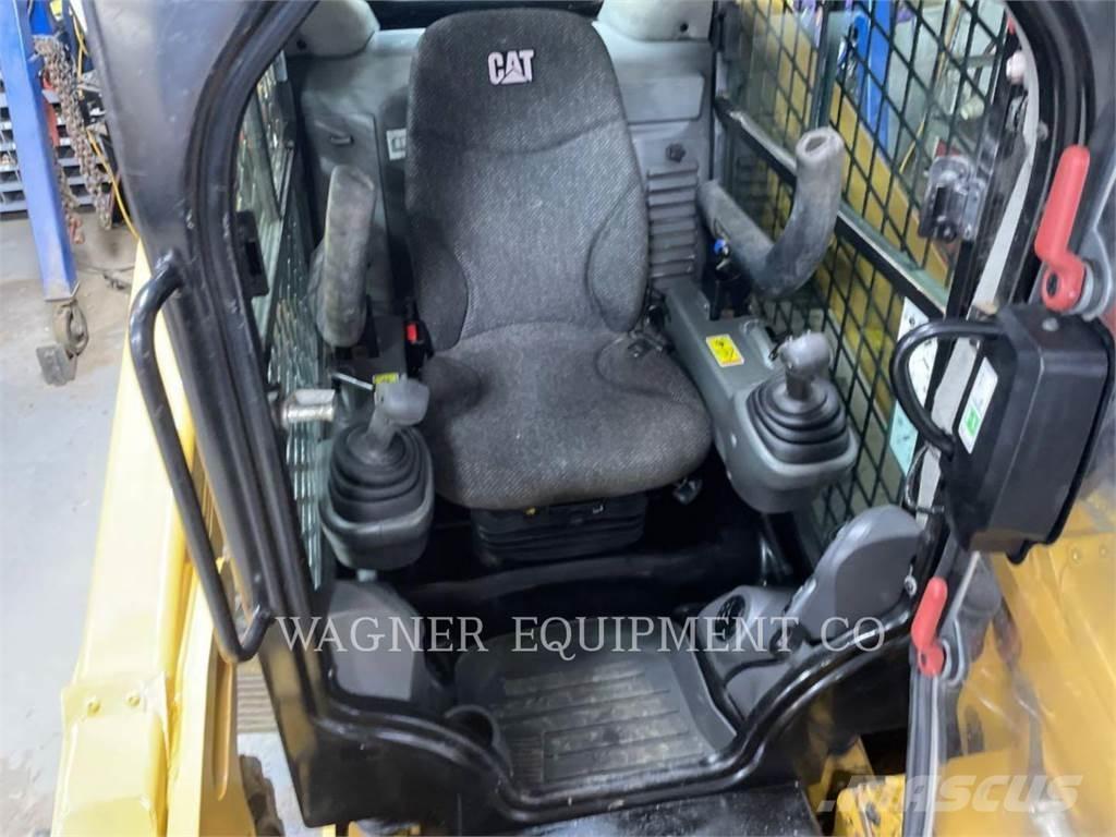 CAT 262D Skid steer mini utovarivači