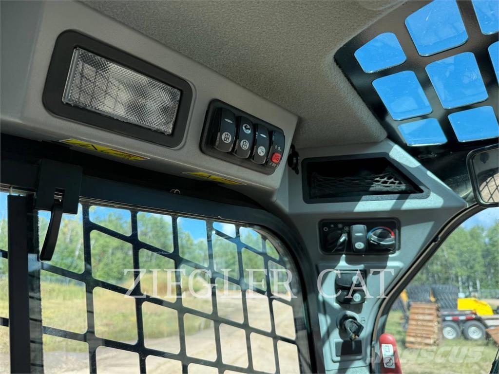 CAT 262D Skid steer mini utovarivači