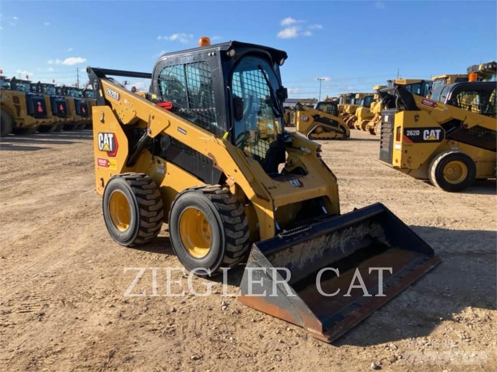 CAT 262D3 Skid steer mini utovarivači