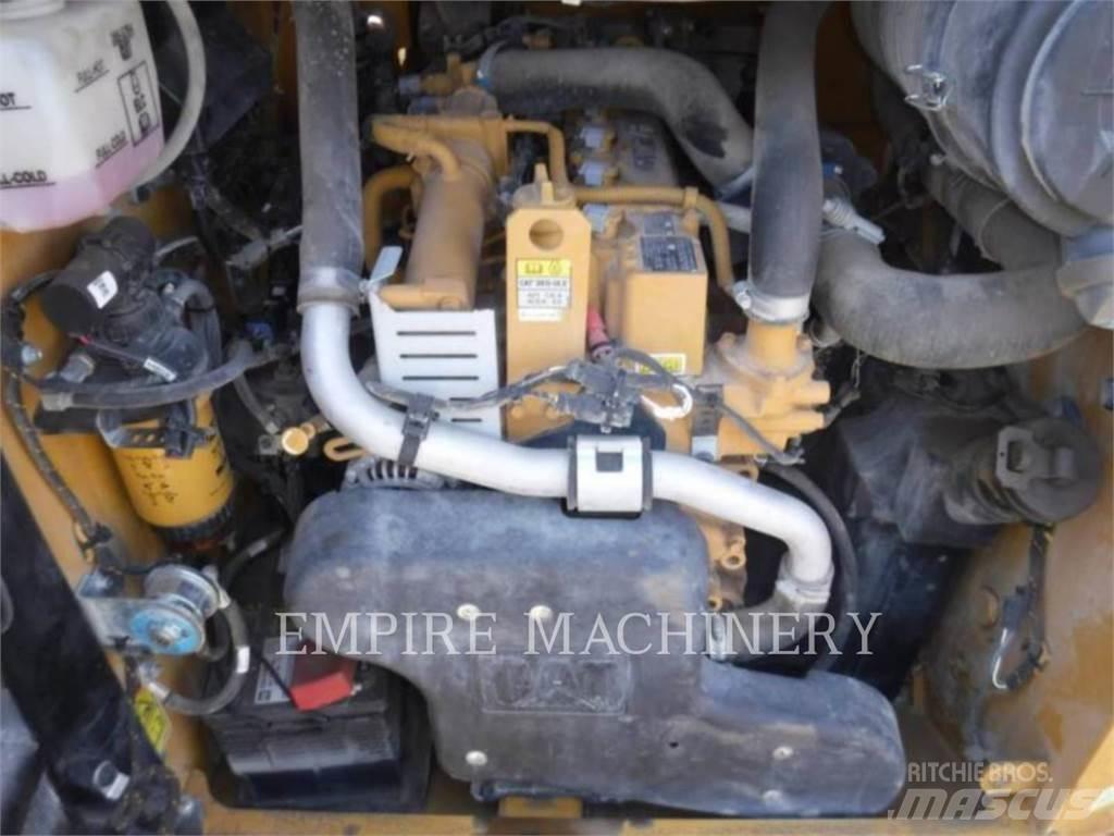 CAT 262D3 Skid steer mini utovarivači