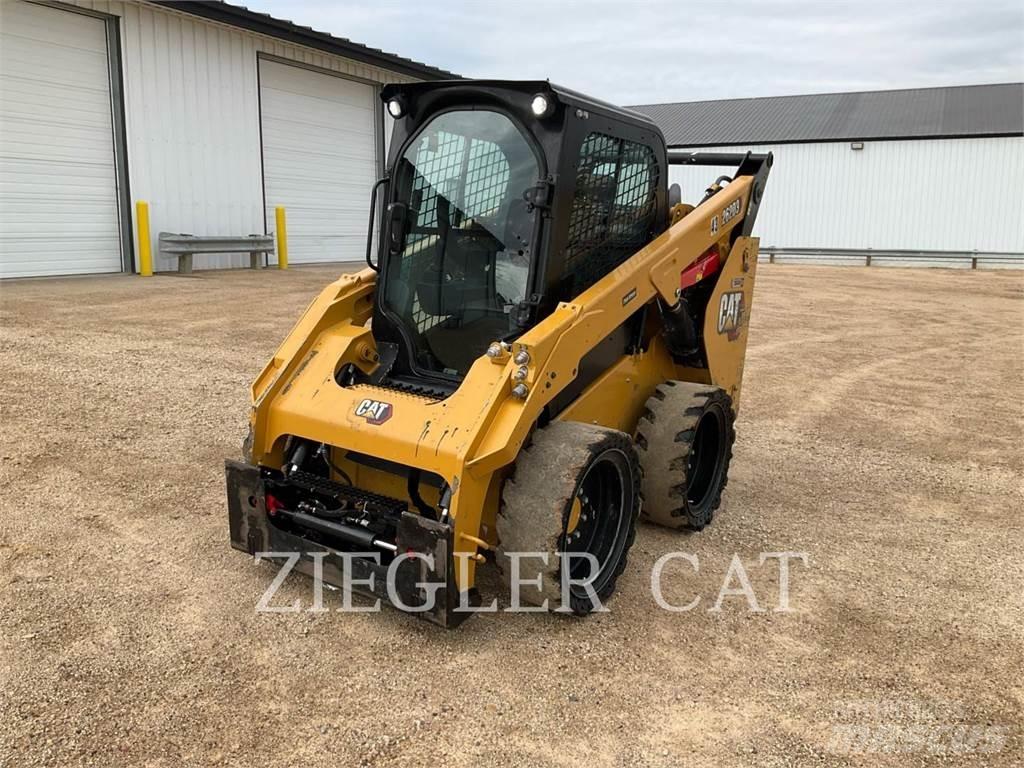CAT 262D3 Skid steer mini utovarivači