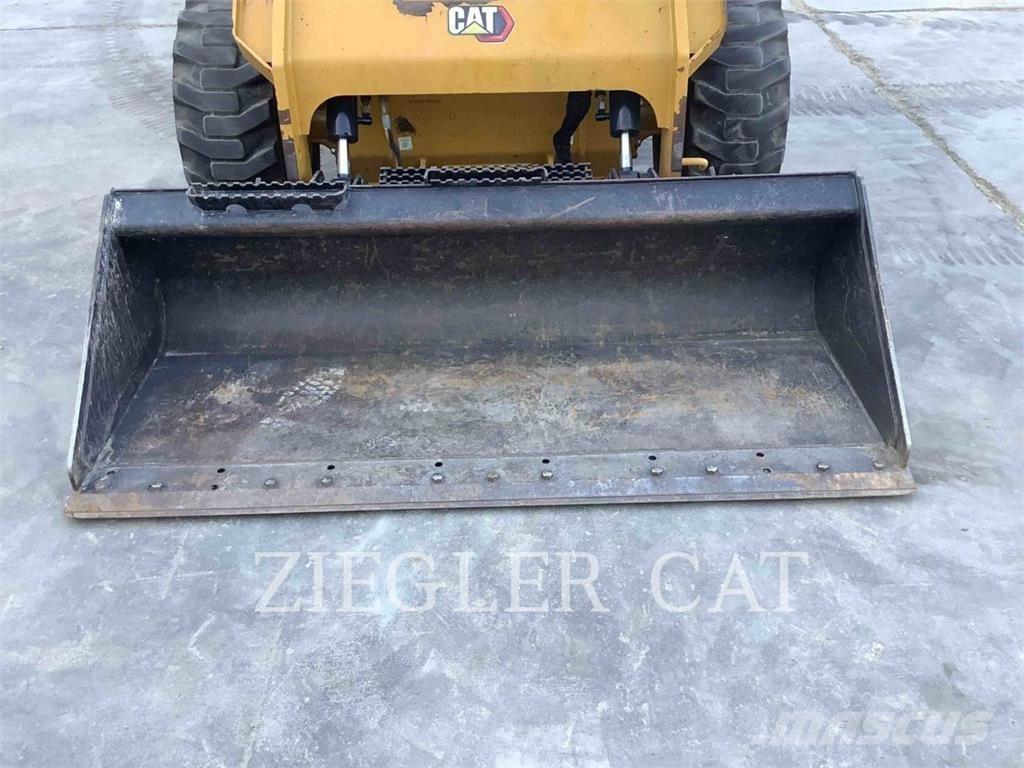 CAT 262D3 Skid steer mini utovarivači