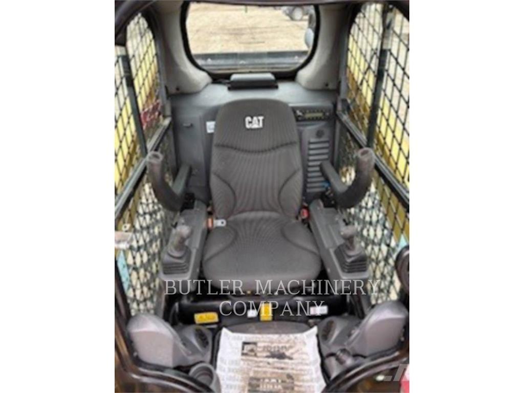 CAT 262D3 C3H2 Skid steer mini utovarivači