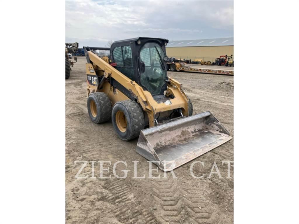 CAT 272D Skid steer mini utovarivači