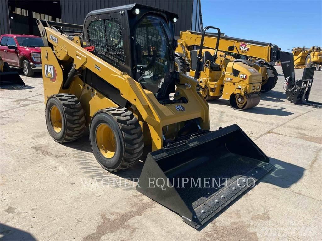 CAT 272D3 Skid steer mini utovarivači