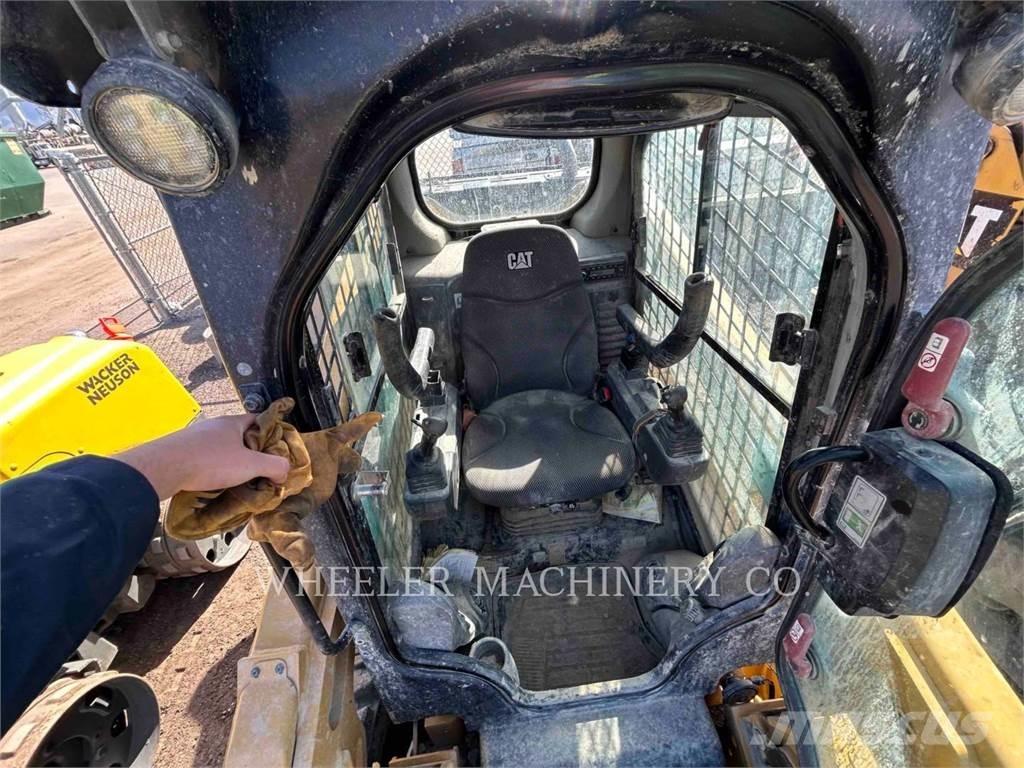 CAT 272D3 C3H2 Skid steer mini utovarivači