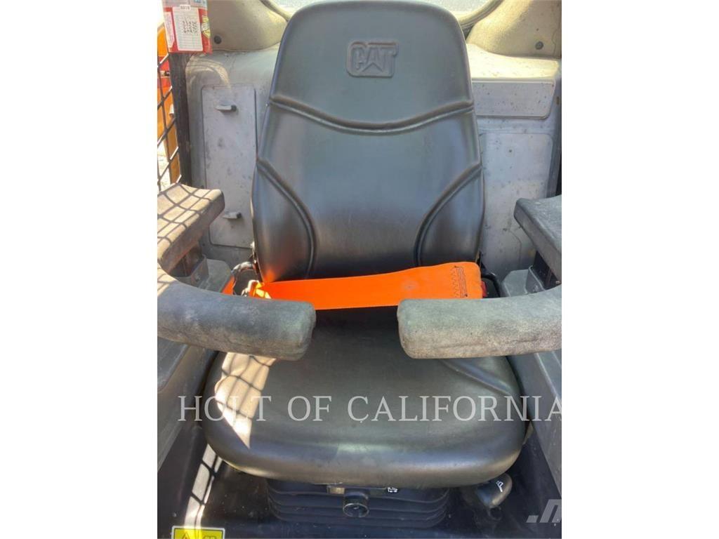 CAT 279 HF Skid steer mini utovarivači