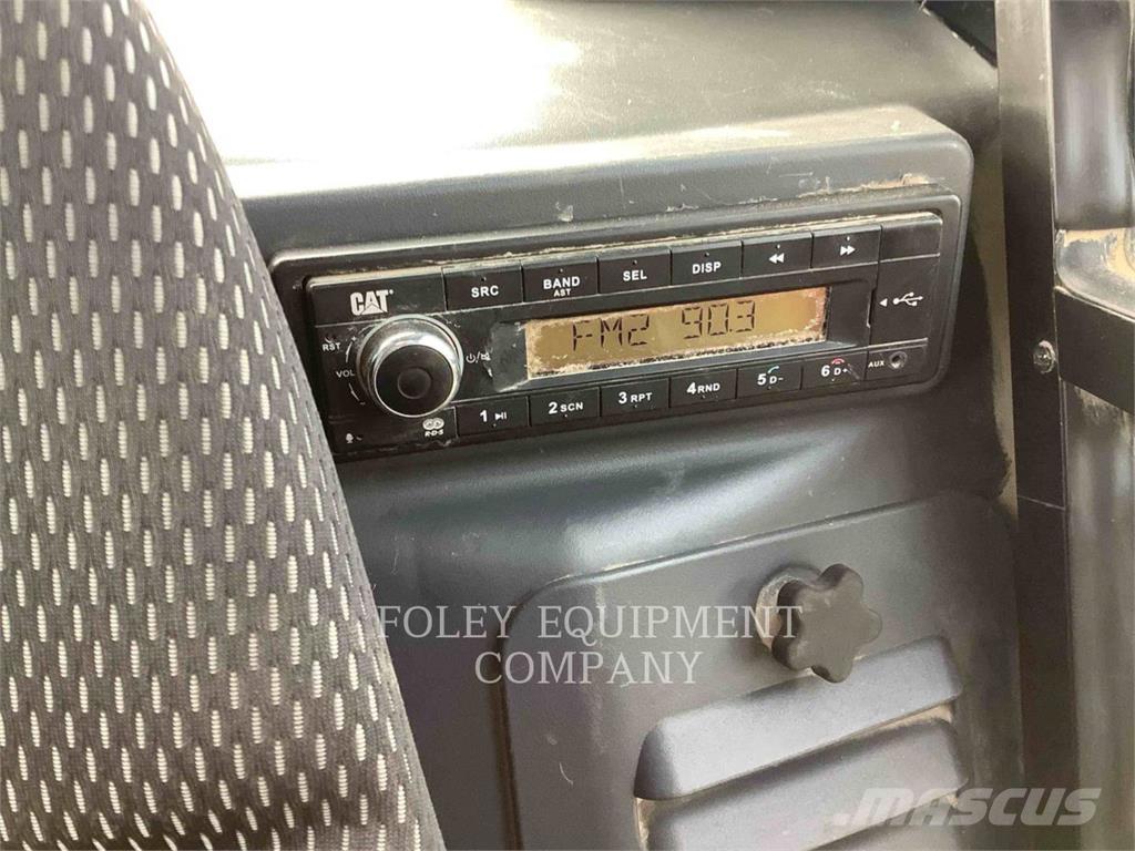 CAT 299D2STD2C Skid steer mini utovarivači