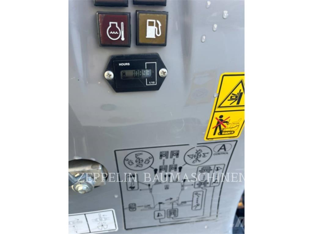 CAT 300.9D Bageri guseničari