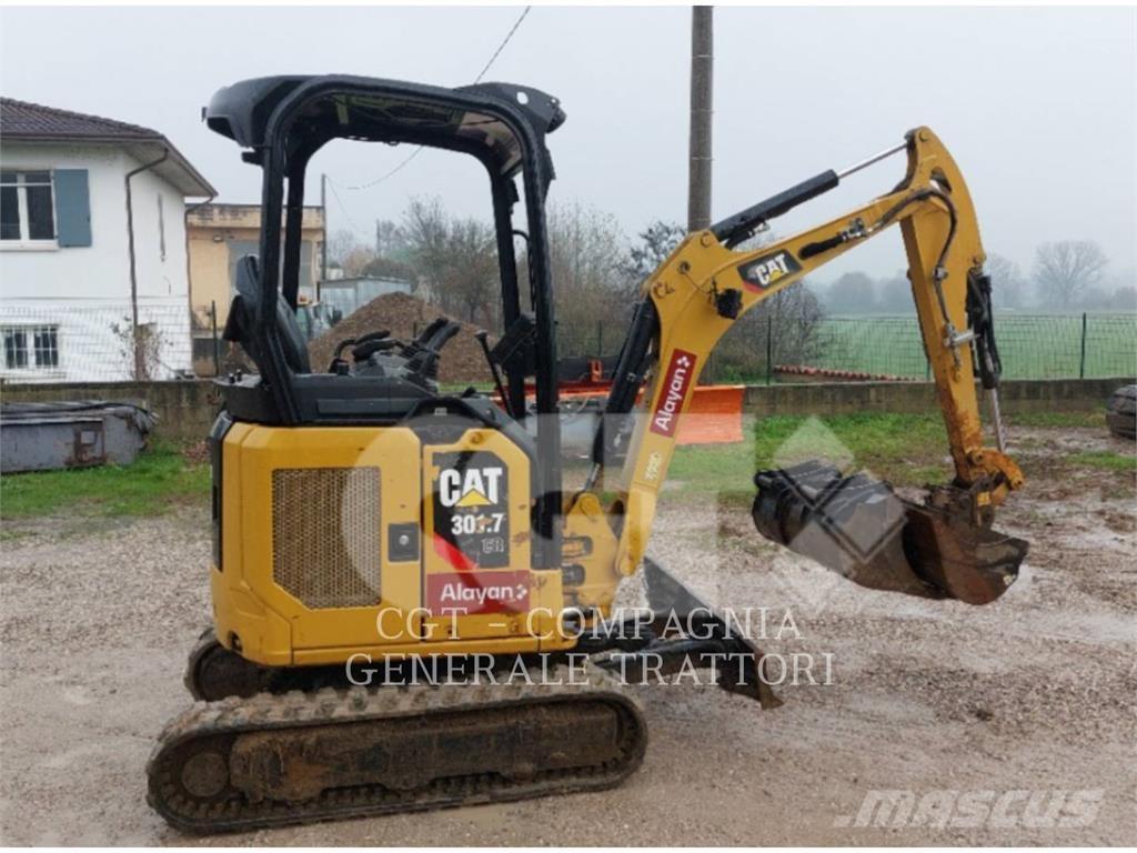 CAT 301.7 Bageri guseničari