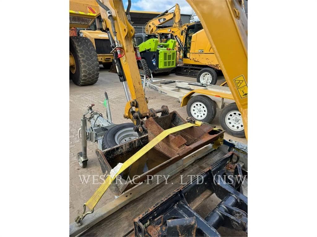 CAT 301.7CR Bageri guseničari
