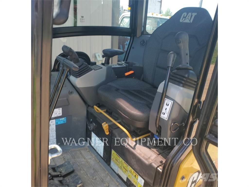 CAT 301.8 Bageri guseničari