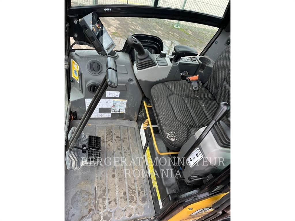 CAT 301.8-05 Bageri guseničari