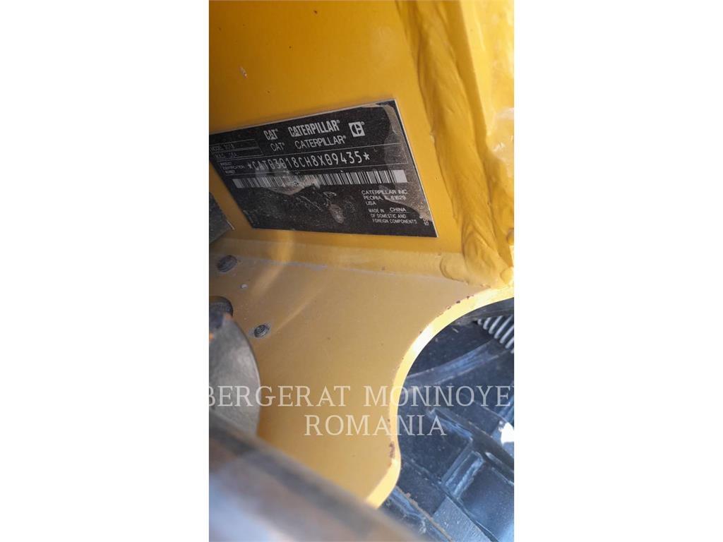 CAT 301.8-05 Bageri guseničari
