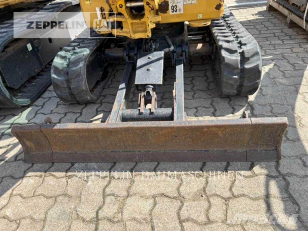 CAT 301.8-05A Bageri guseničari