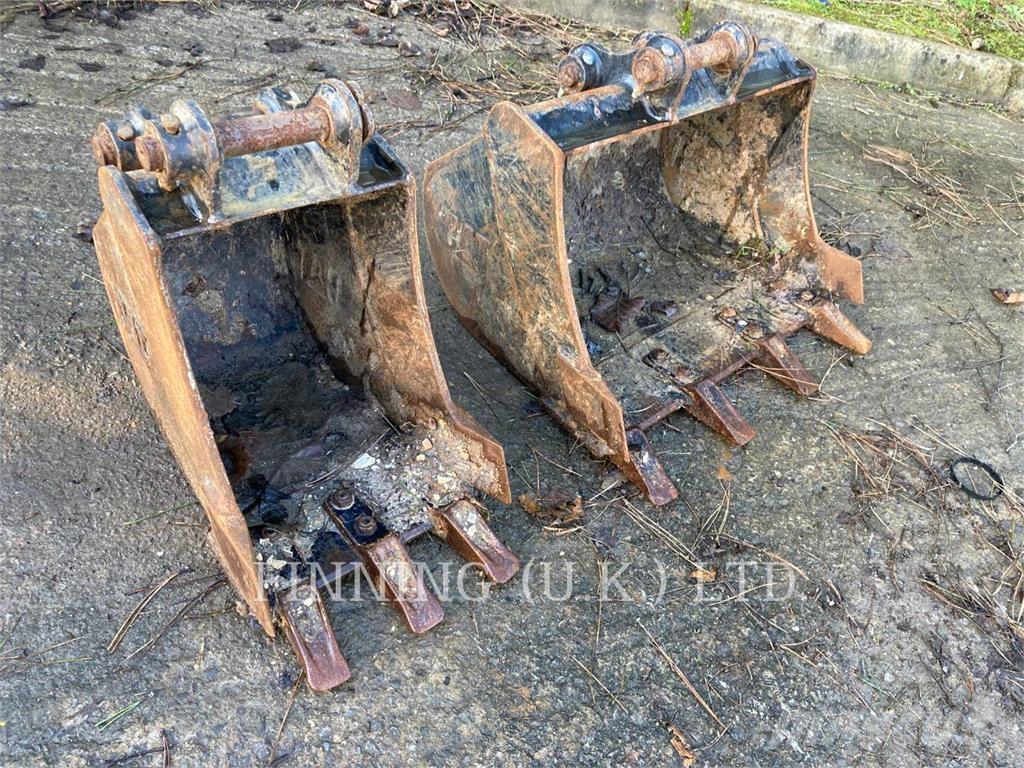 CAT 301.8-05A Bageri guseničari
