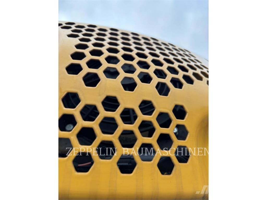 CAT 301.8-05A Bageri guseničari