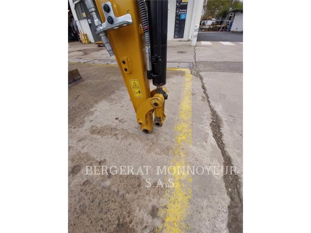 CAT 302 Bageri guseničari