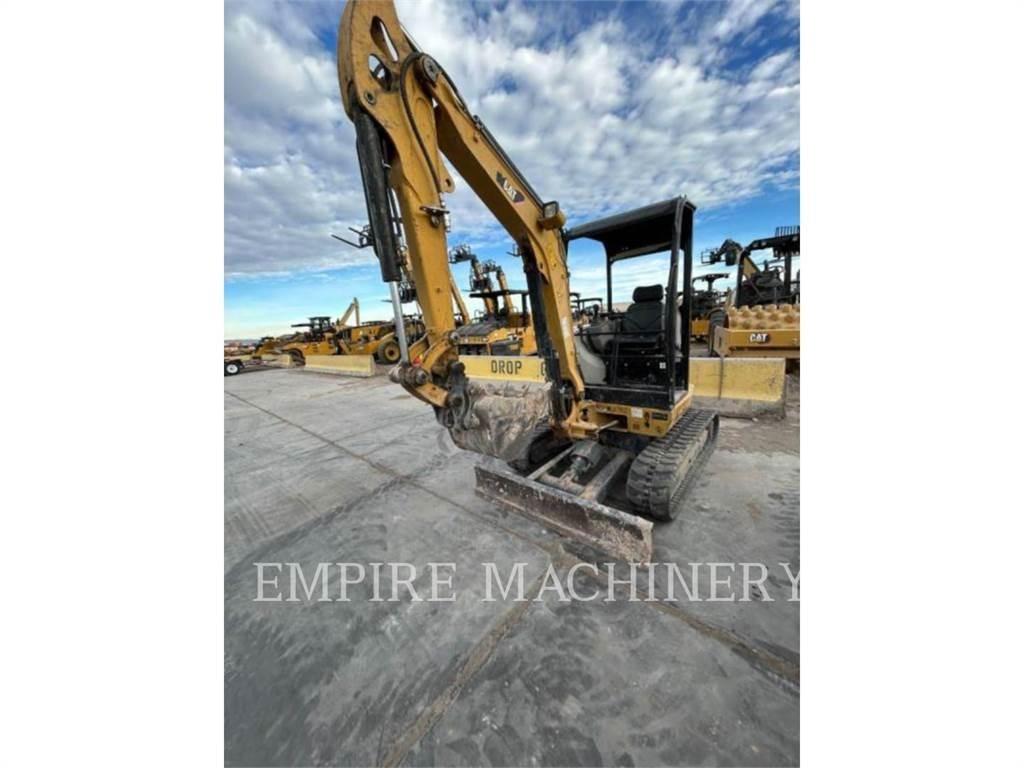 CAT 302.7D CR Bageri guseničari