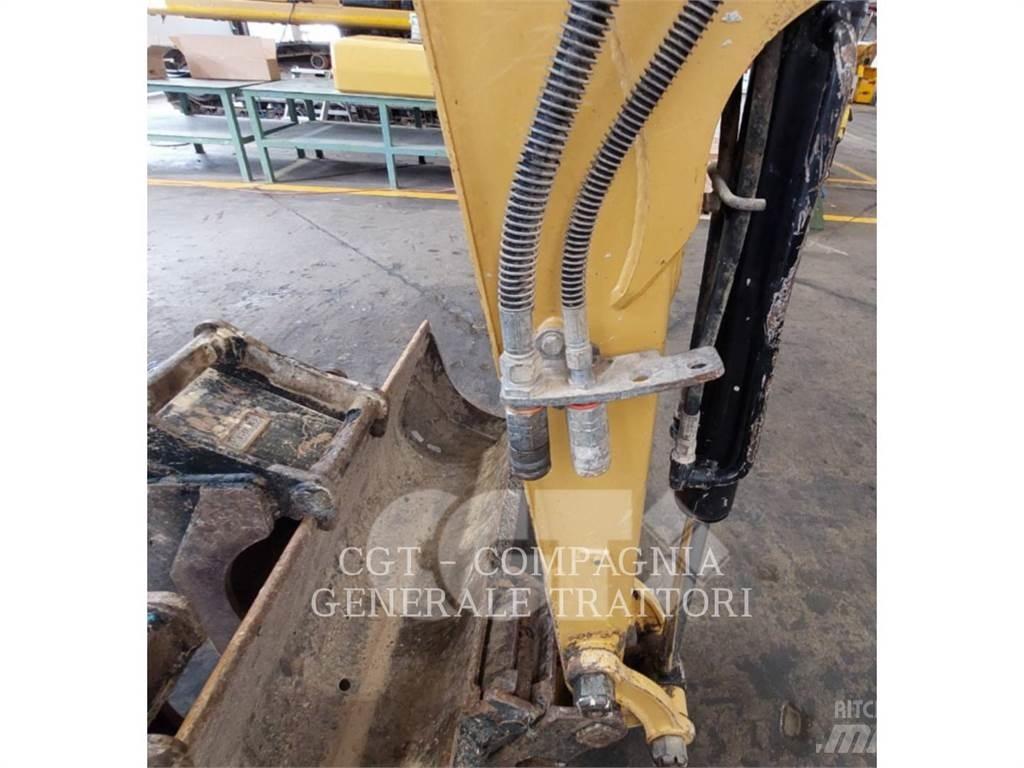 CAT 302.7DCR Bageri guseničari