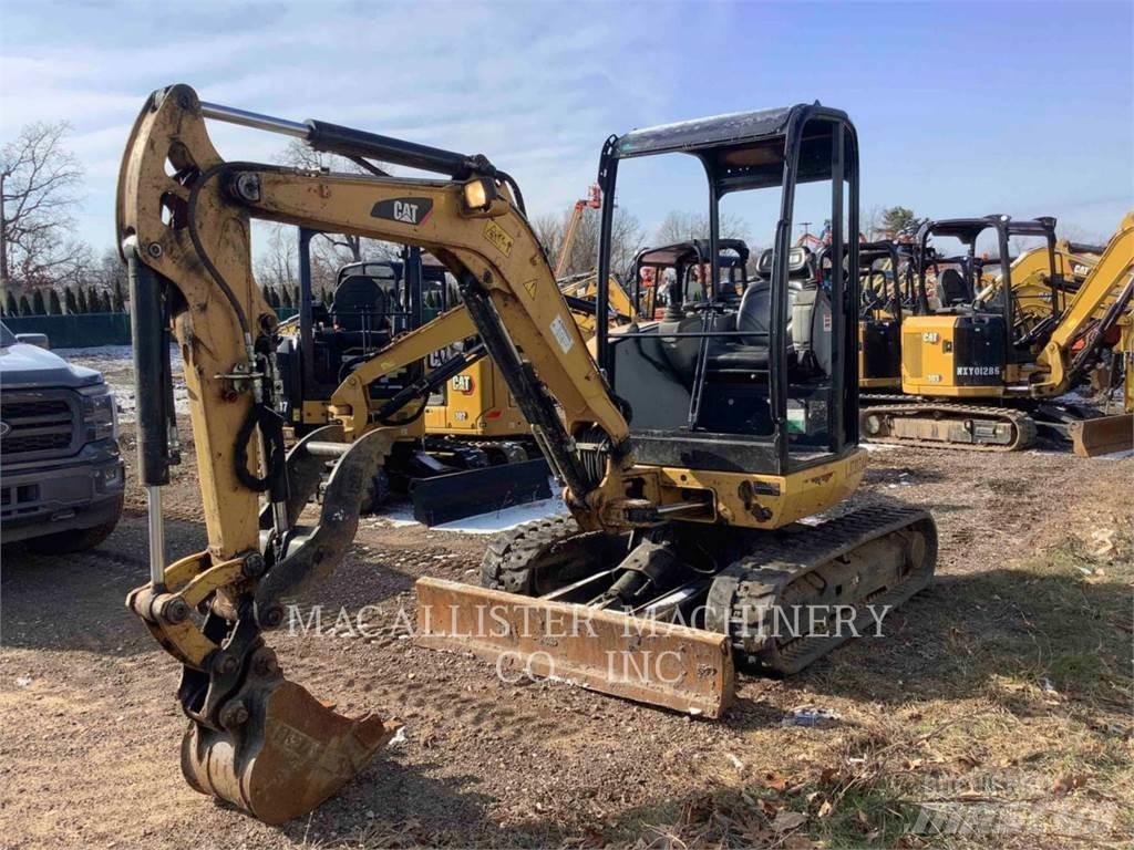 CAT 302.7DCR Bageri guseničari