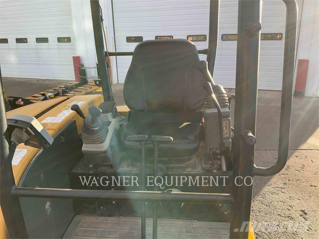 CAT 303.5E2 Bageri guseničari