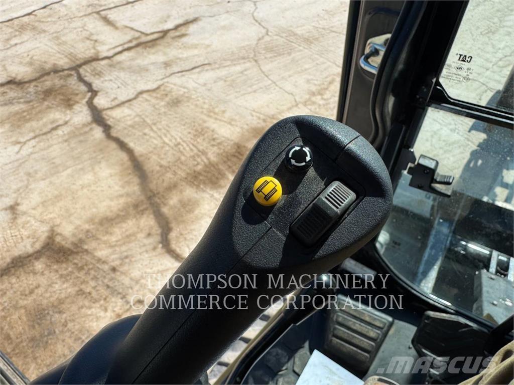 CAT 304 Bageri guseničari