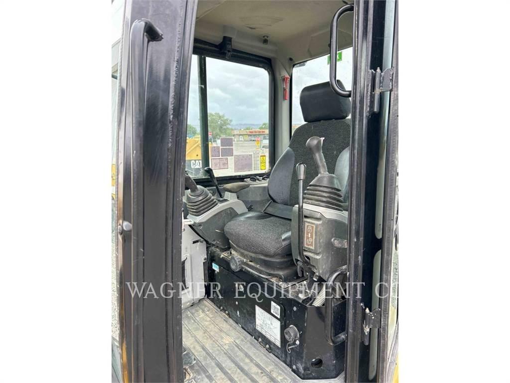 CAT 304E2 Bageri guseničari