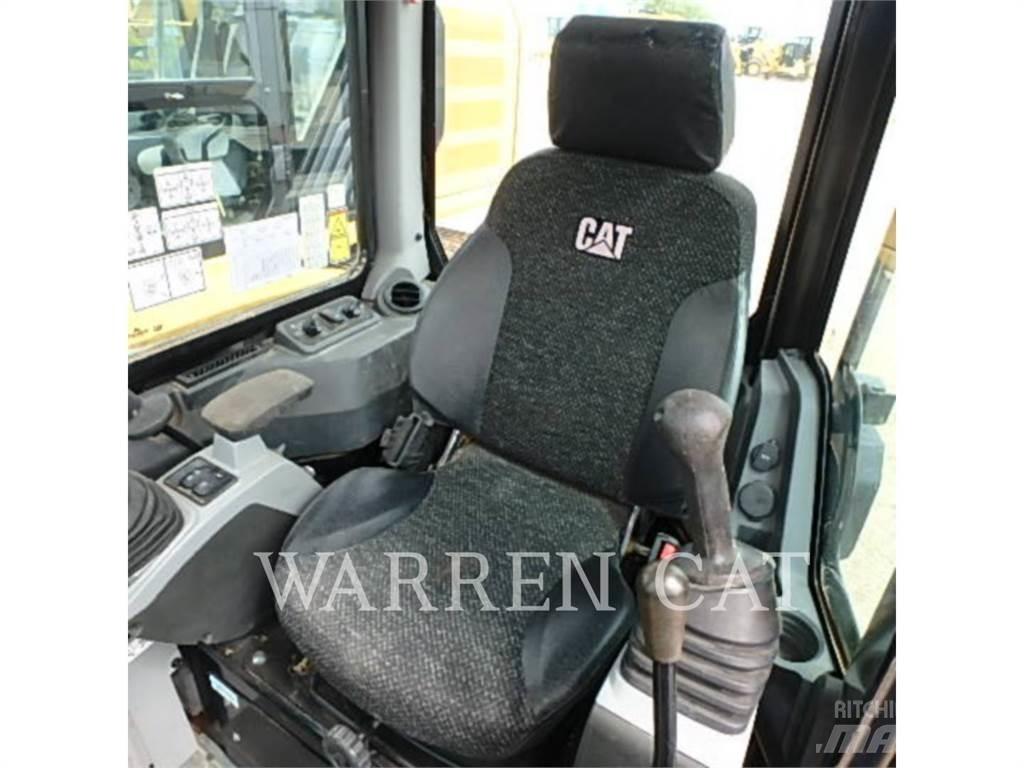CAT 305.5E2 Bageri guseničari
