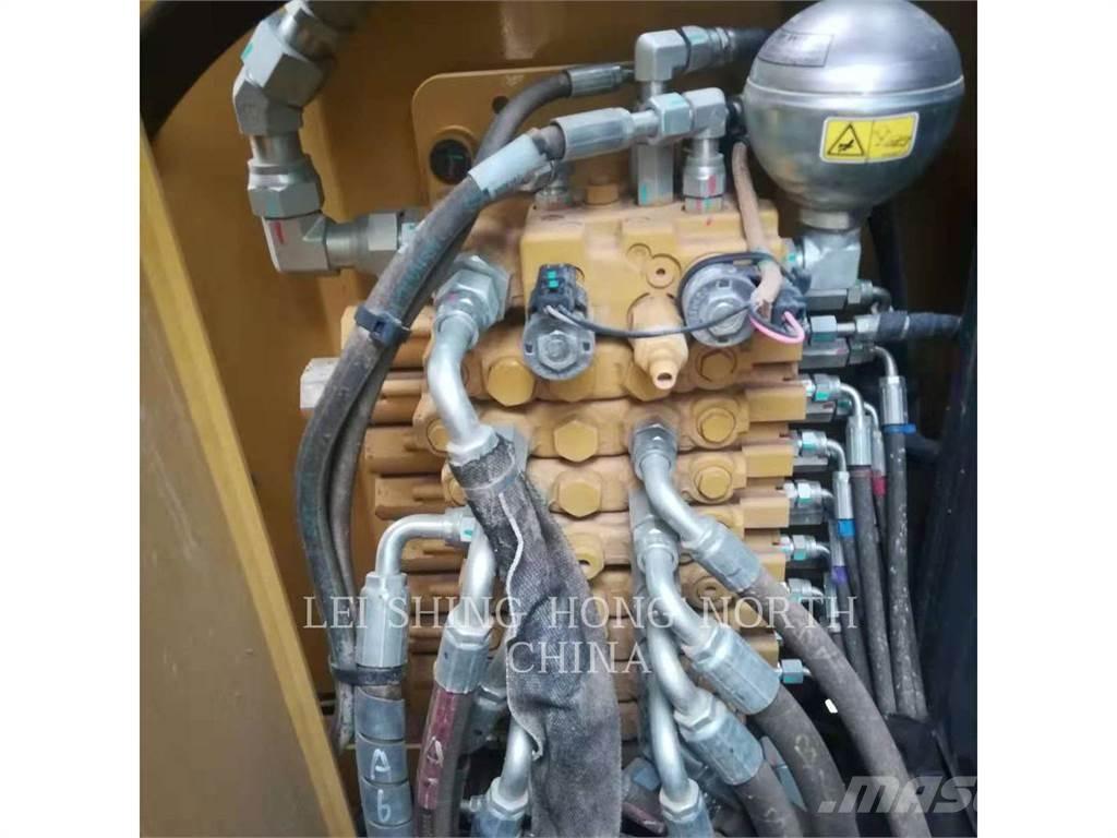 CAT 305.5E2 Bageri guseničari