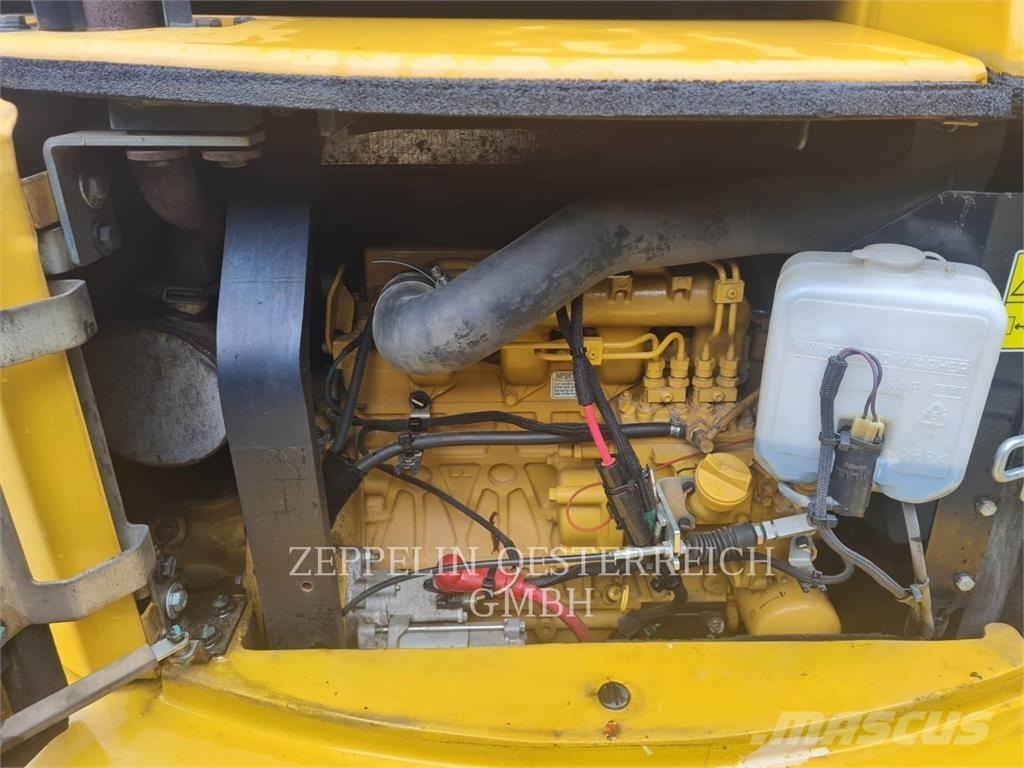 CAT 305.5E2CR Bageri guseničari