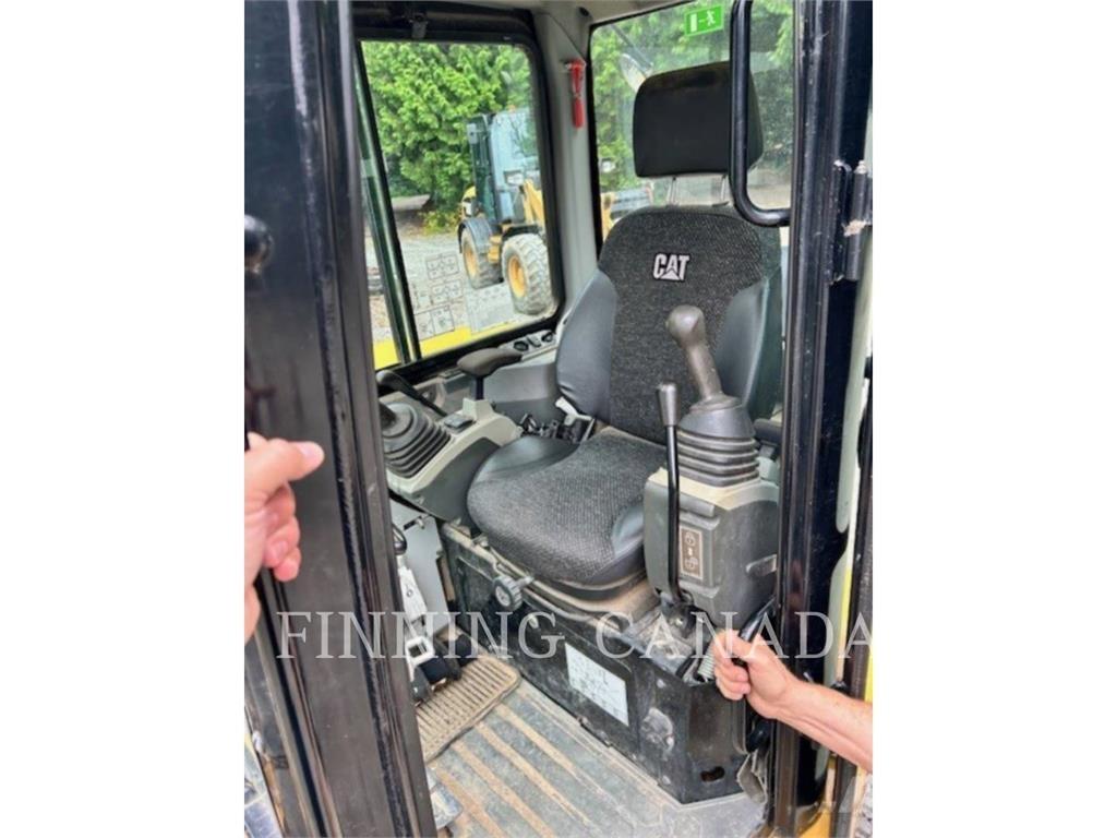 CAT 305E2 Bageri guseničari